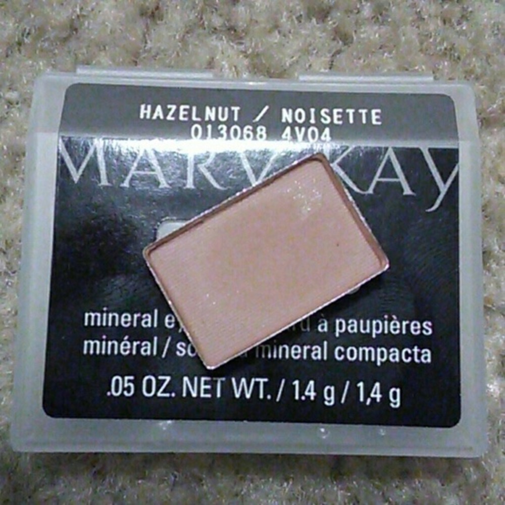 Mary Kay mineral eye color.